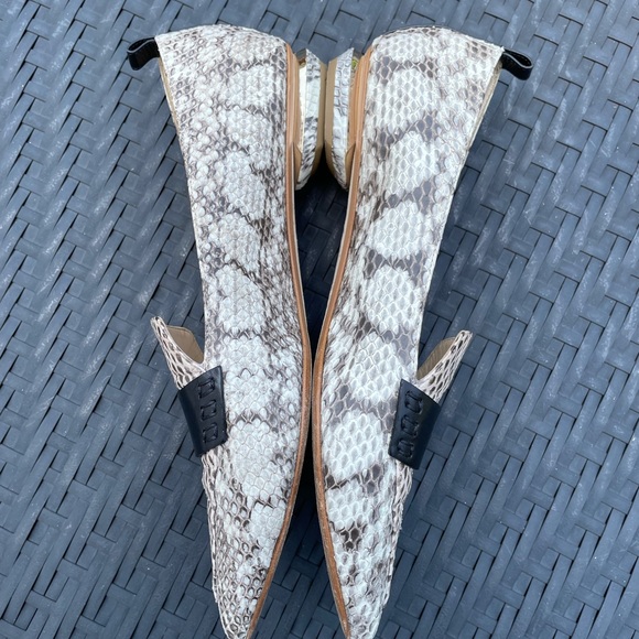 Nicholas Kirkwood Beya Snake Print Loafer - Picture 2 of 9
